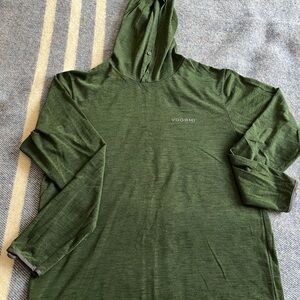 Men’s Voormi River Run Hoodie, size medium, good used condition